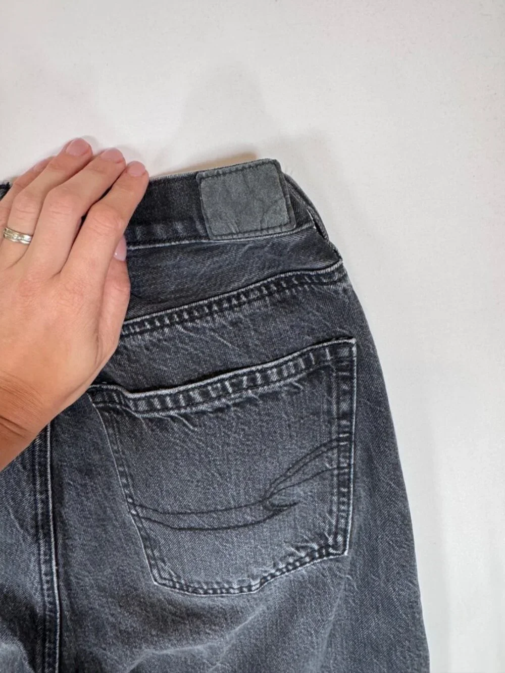 American Eagle Jeans 90s Boyfriend Black Size 8 High Rise Relaxed Retro Grunge